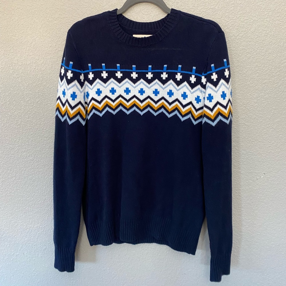 Men’s Urban Pipeline Sweater Size M